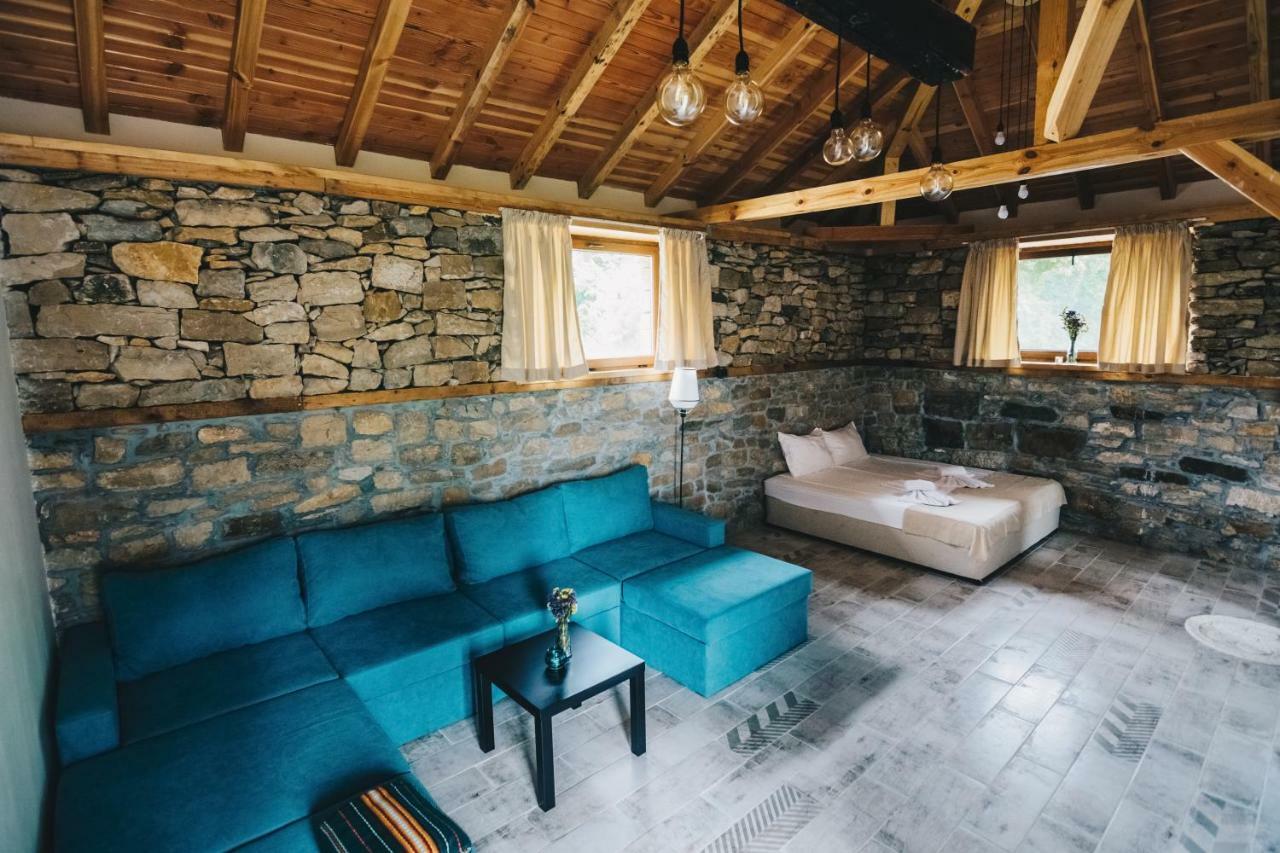 Завоя Hotel Krushuna Exterior photo